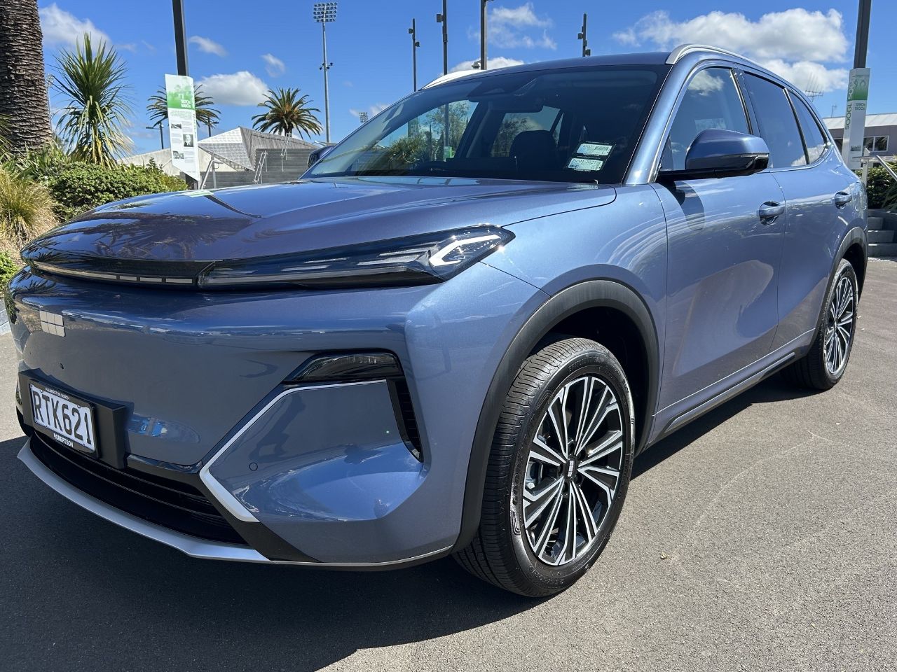 Vehicle image 2
