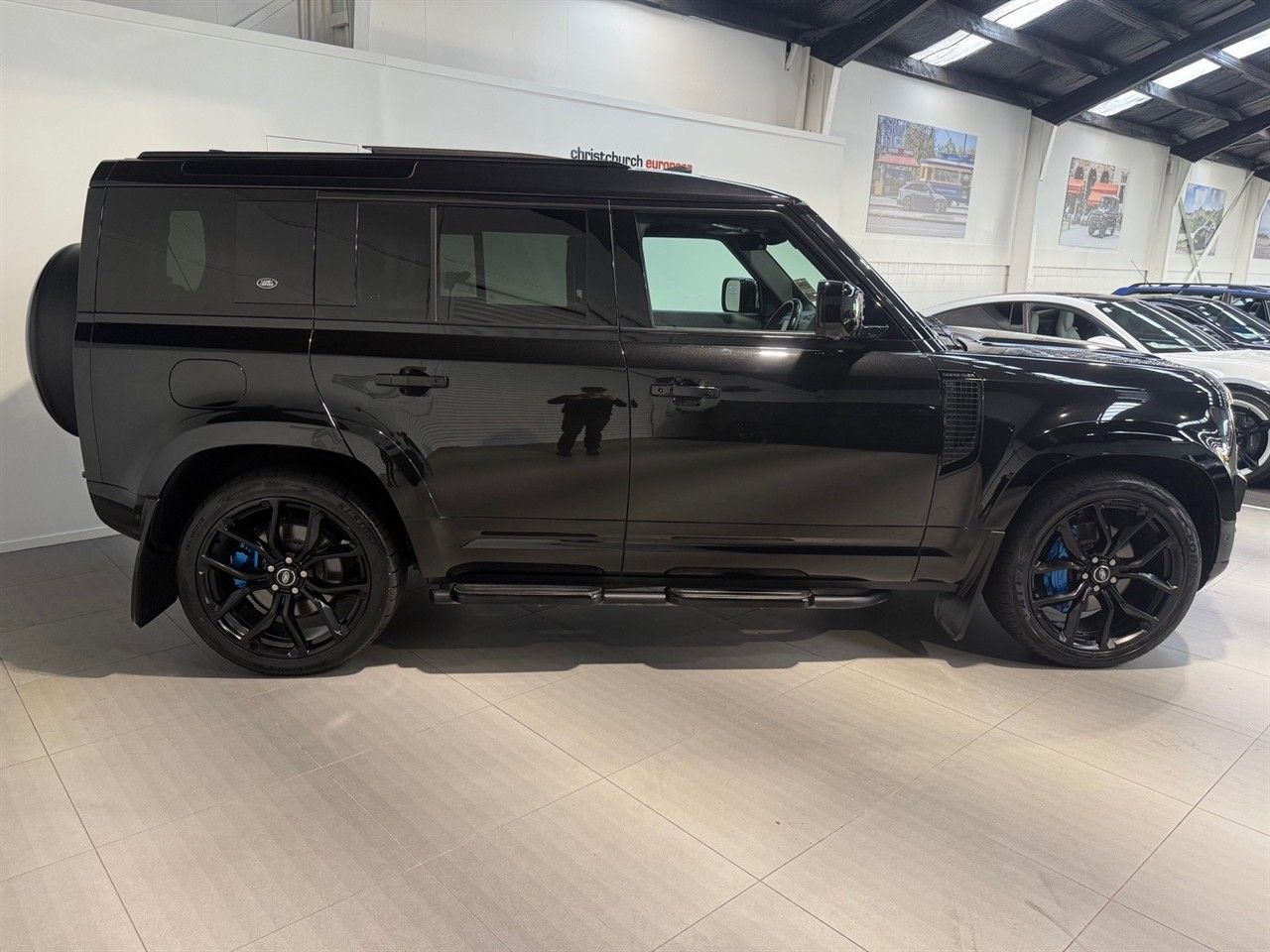 Vehicle image 4