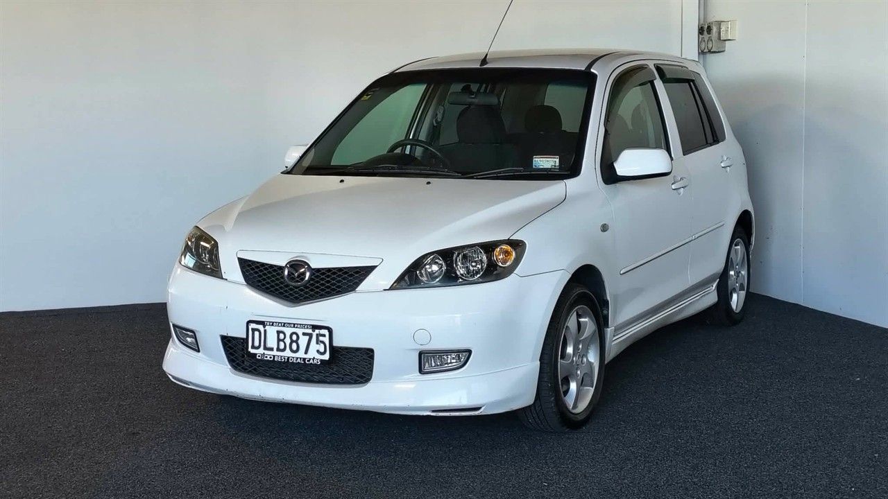 Vehicle image 3