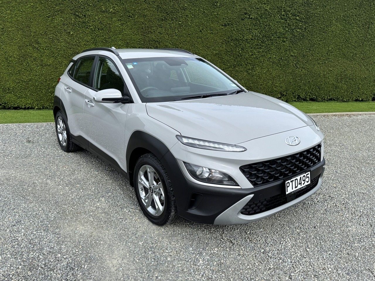 Vehicle image 3