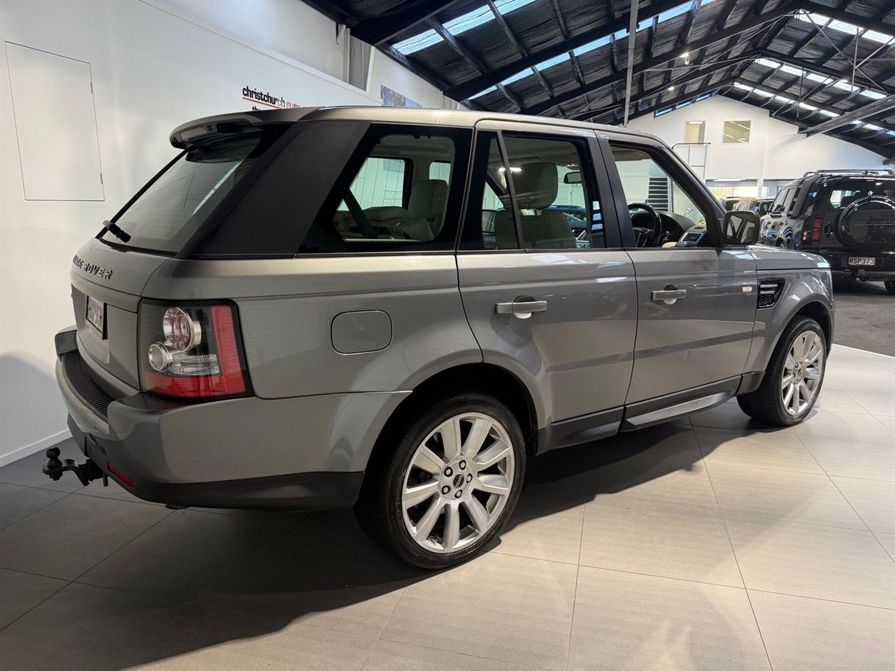 Vehicle image 5
