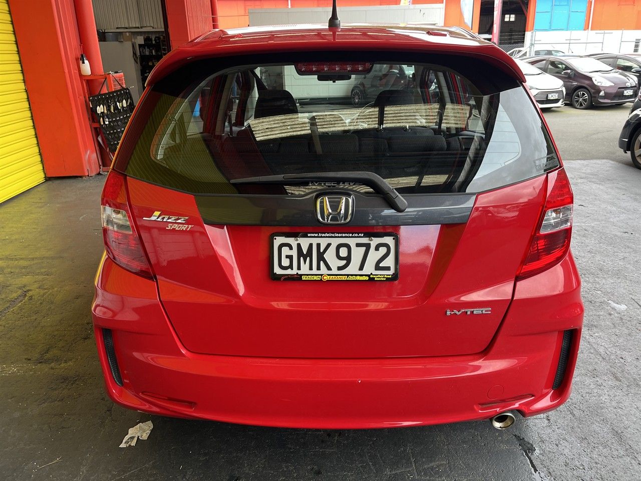 Vehicle image 5