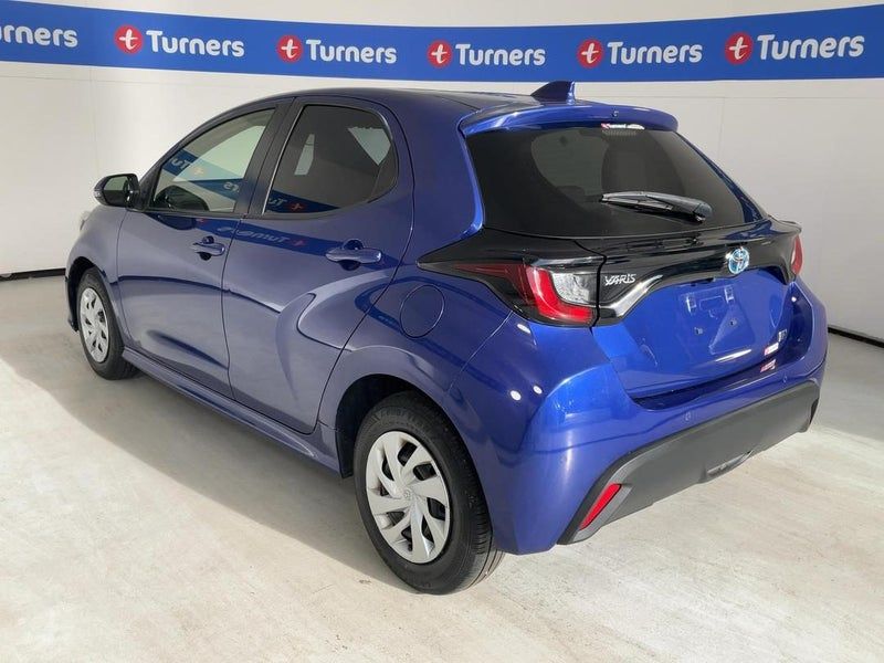 Vehicle image 5