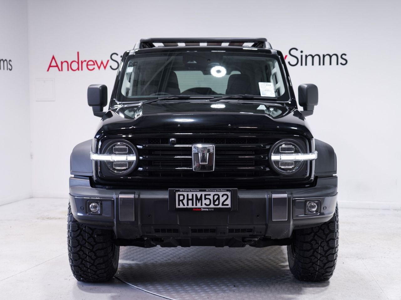 Vehicle image 4