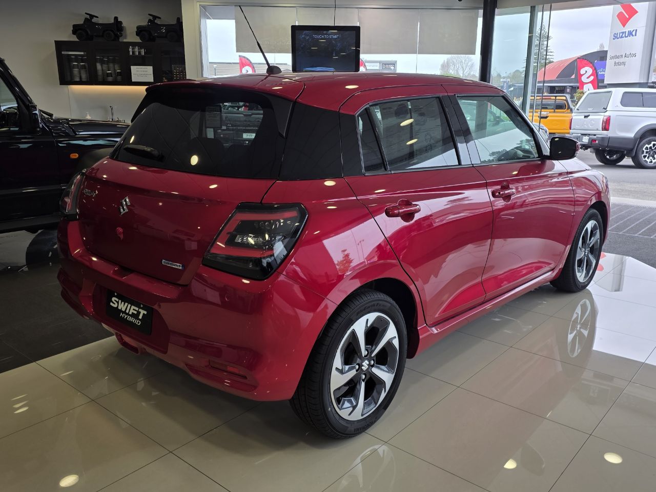 Vehicle image 4