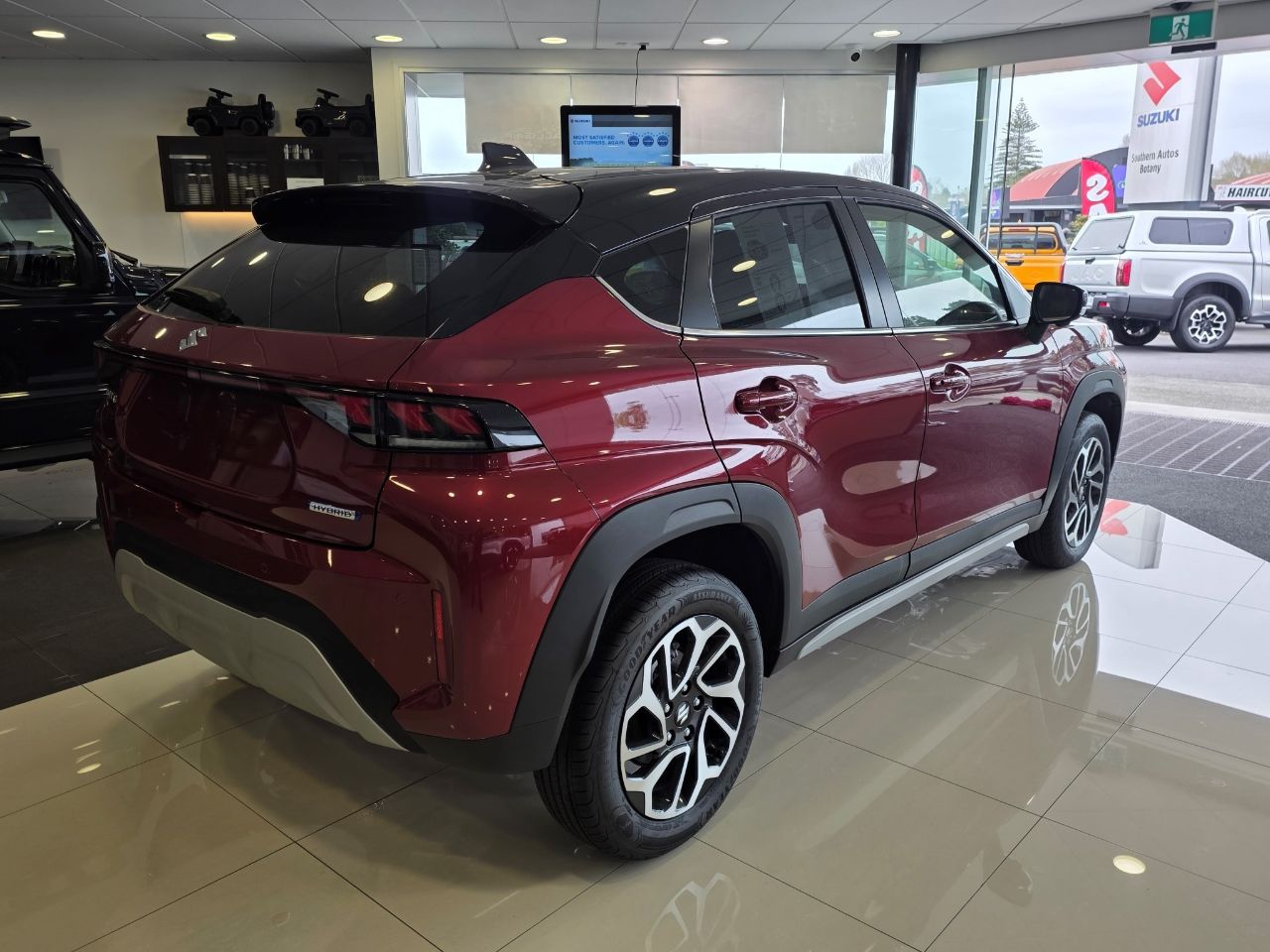 Vehicle image 4