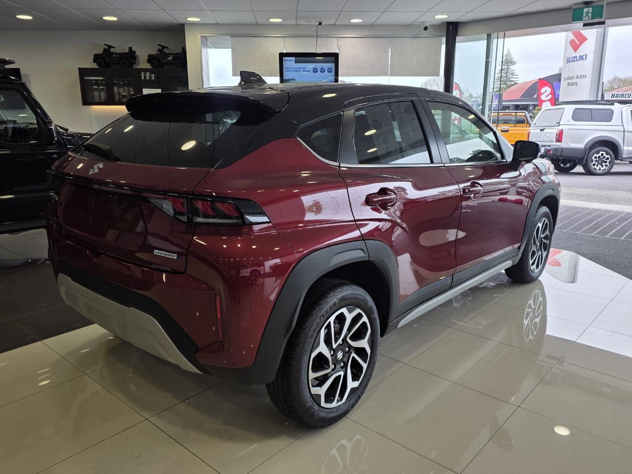 Vehicle image 4