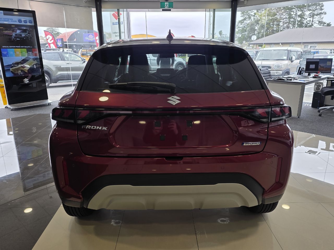 Vehicle image 5