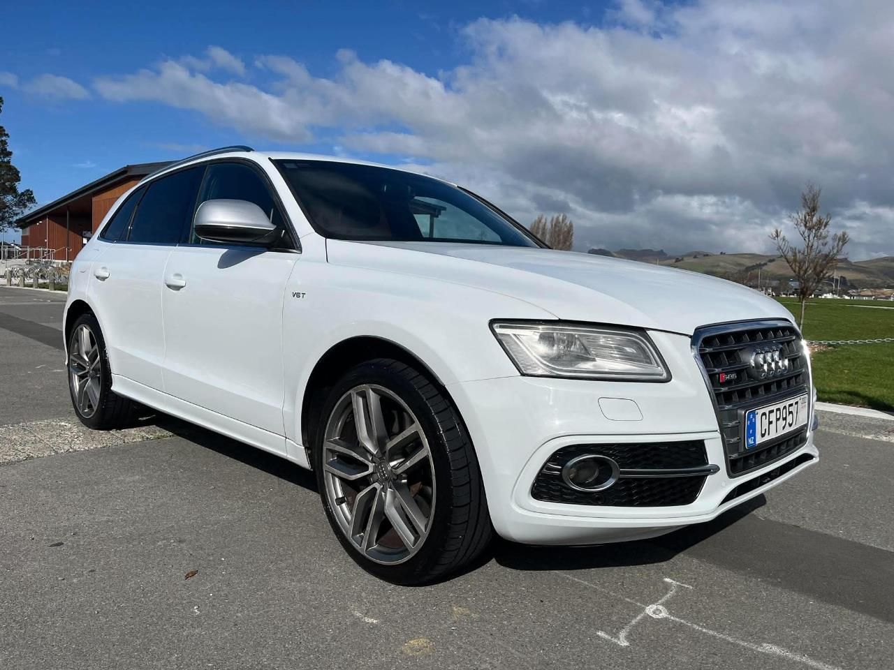 Vehicle image 1