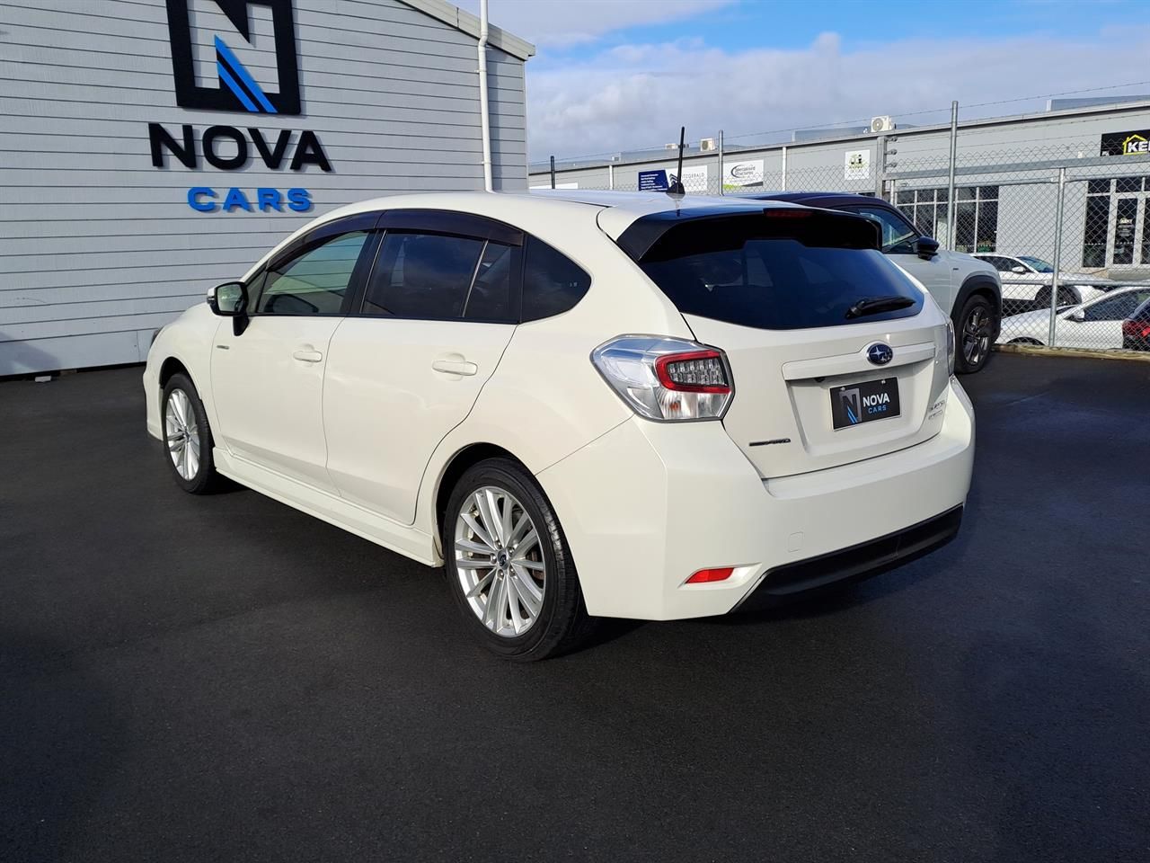 Vehicle image 5