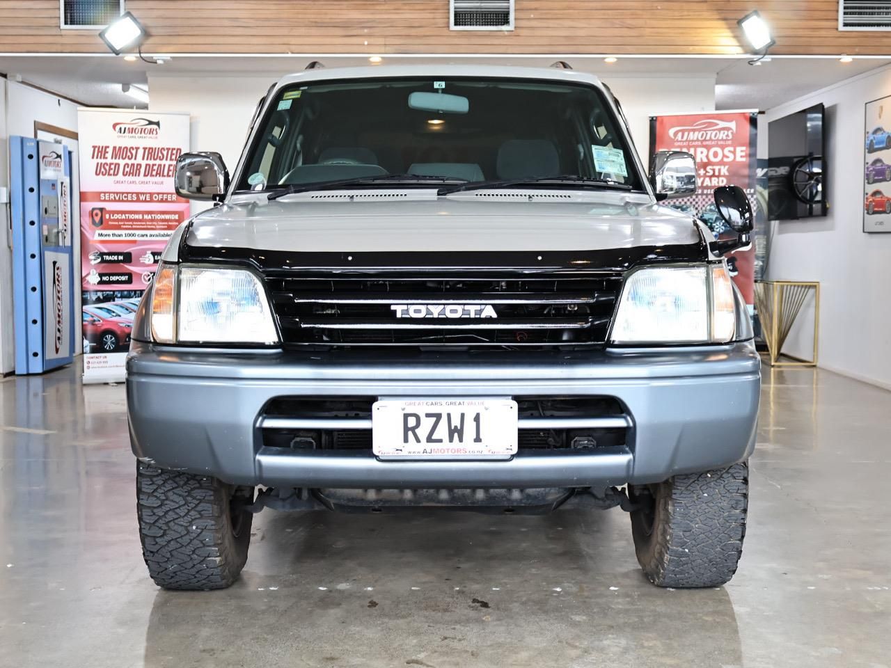 Vehicle image 2