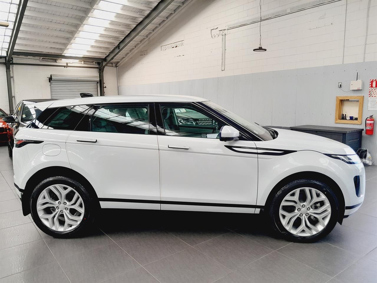 Vehicle image 3