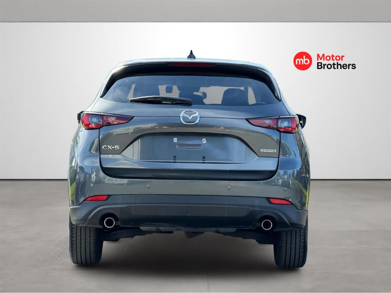 Vehicle image 5