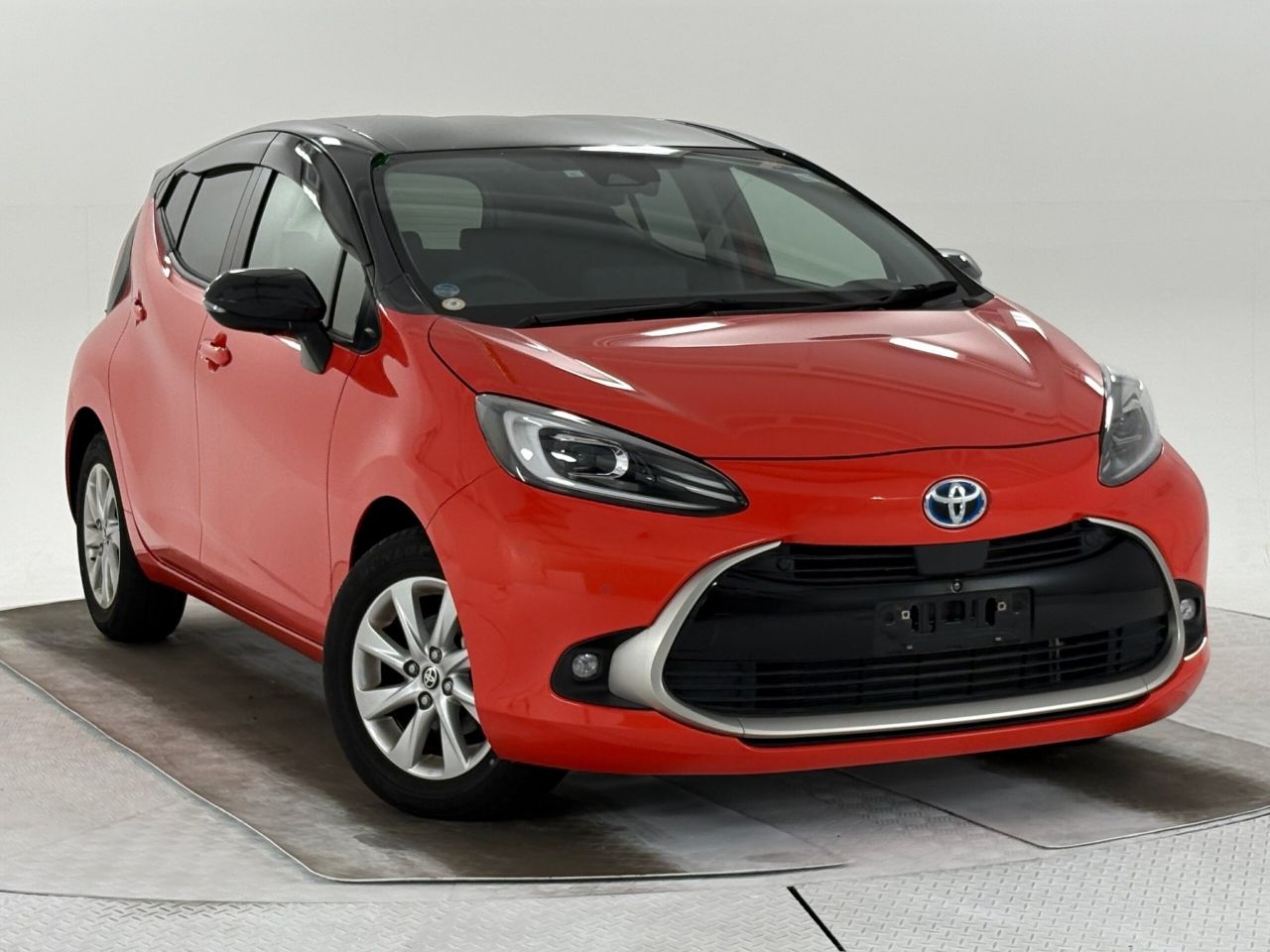 Vehicle image 1