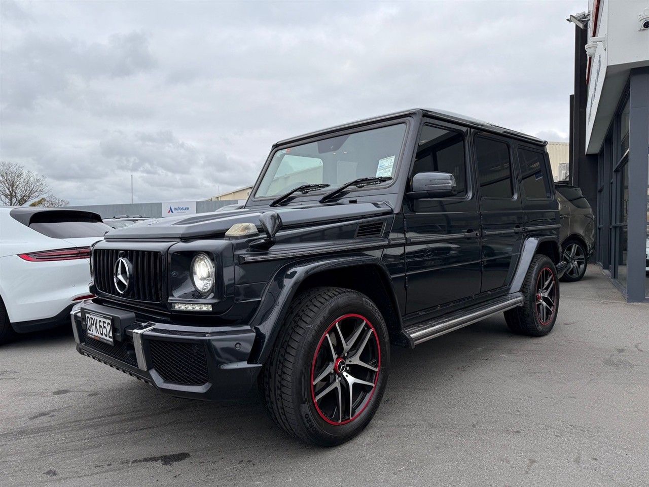 Vehicle image 3