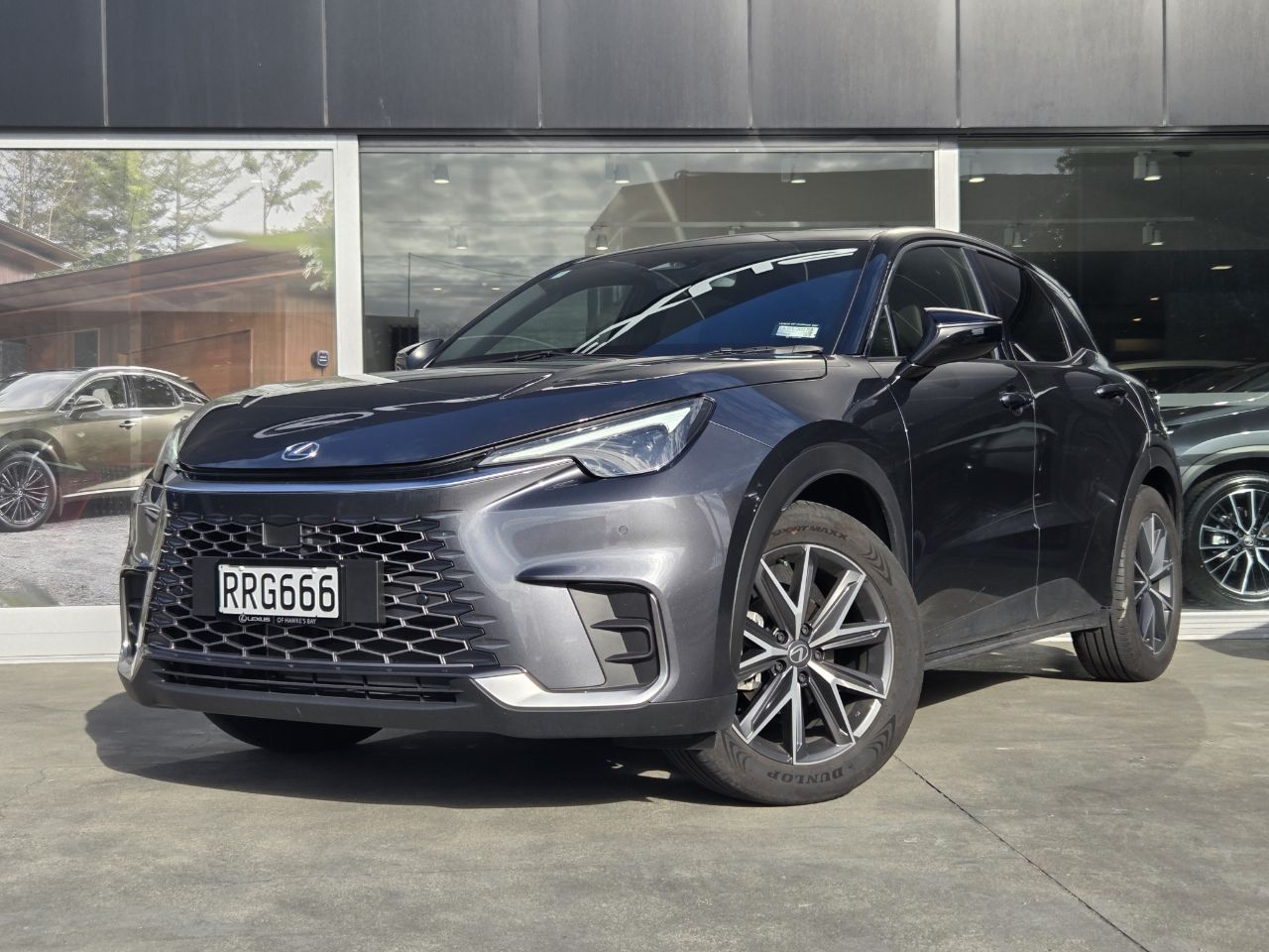 Vehicle image 3