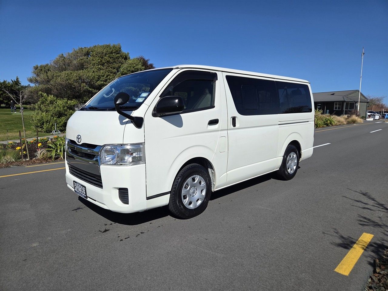 Vehicle image 3