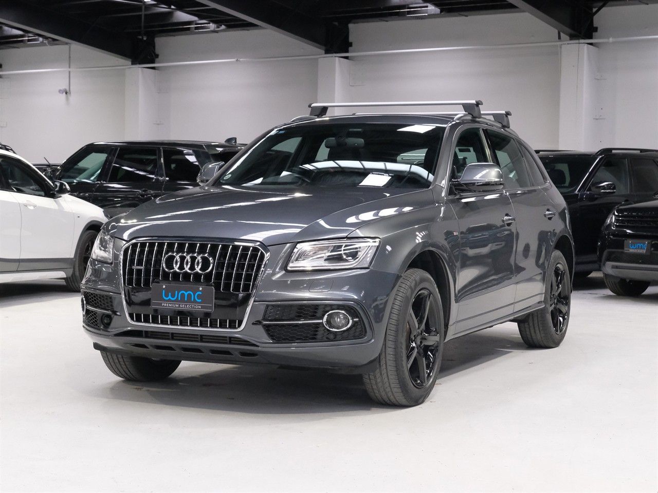 Vehicle image 4