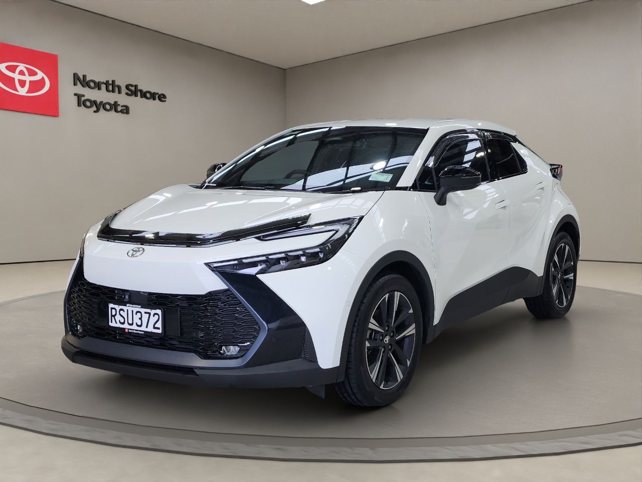 Vehicle image 3