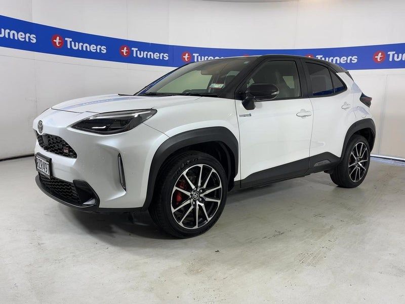 Vehicle image 3