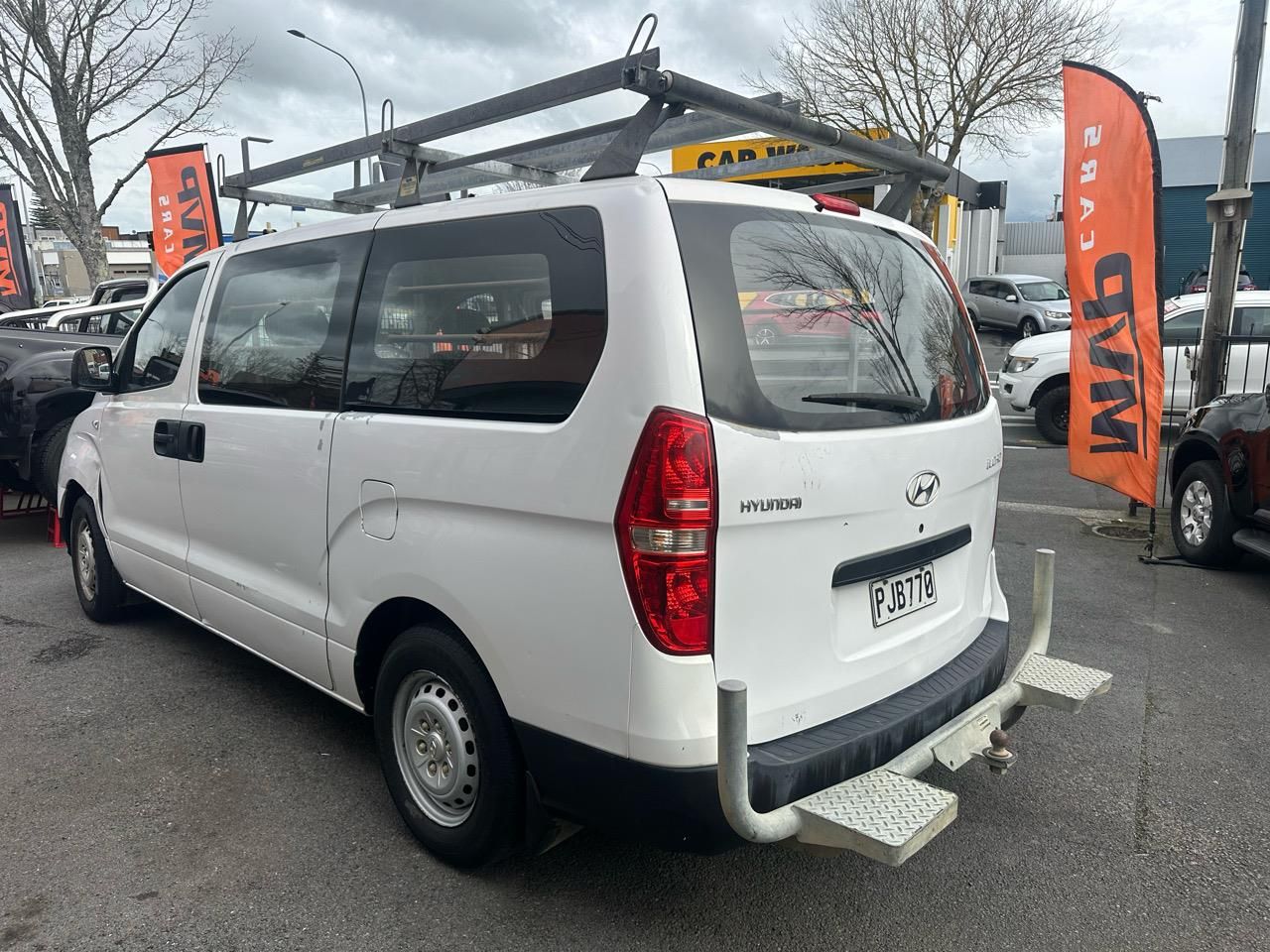 Vehicle image 4