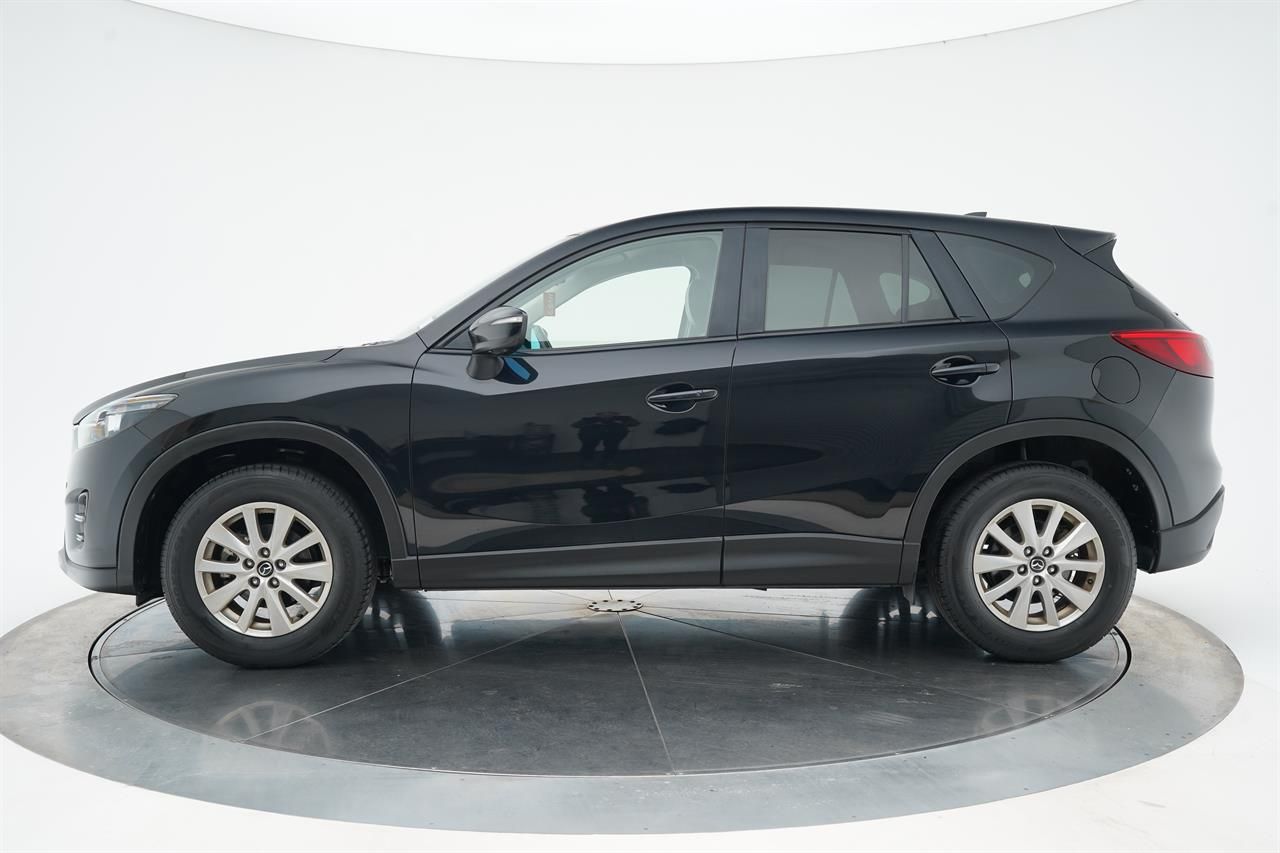 Vehicle image 4
