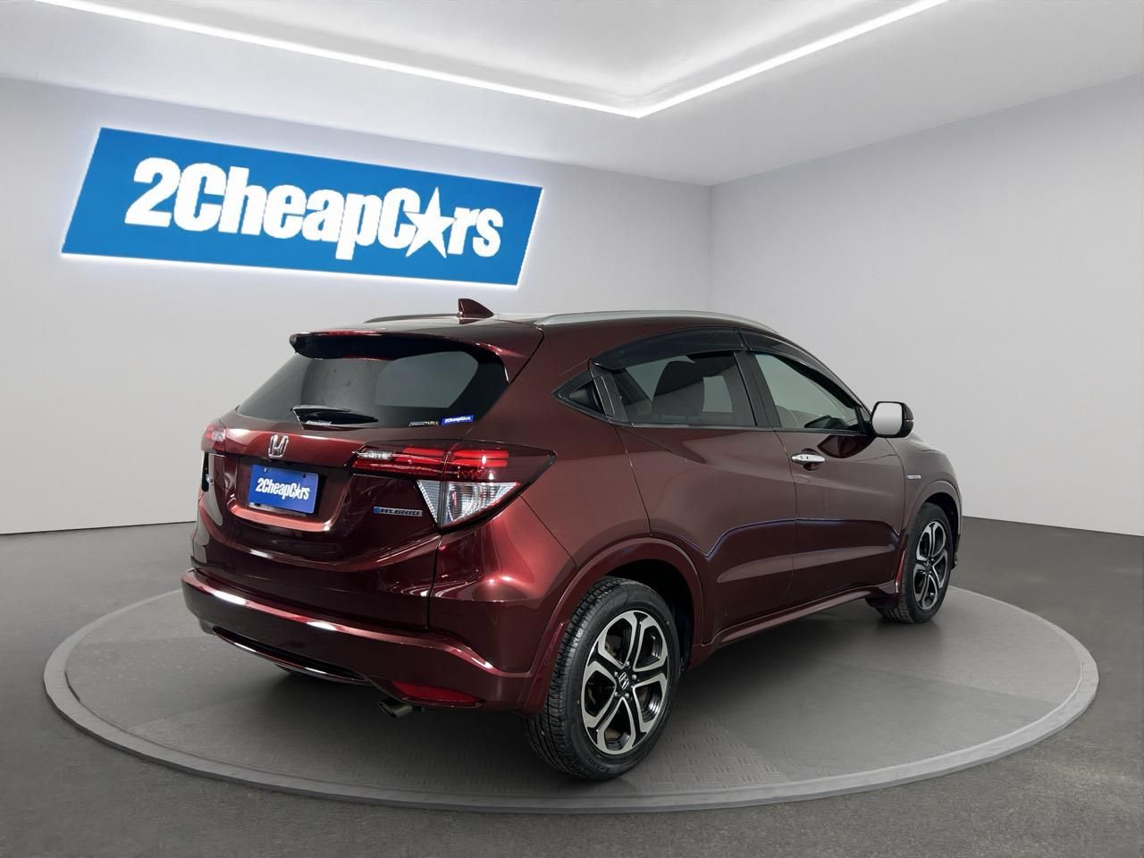 Vehicle image 5