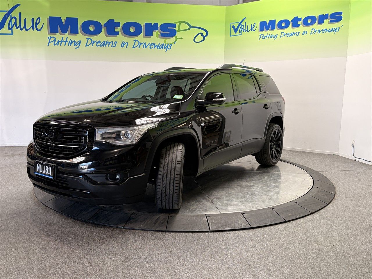 Vehicle image 3