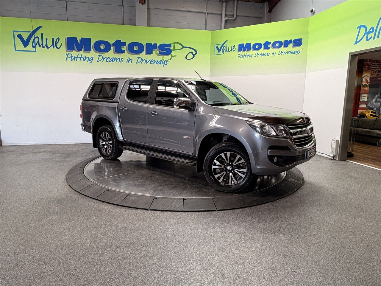Vehicle image 1