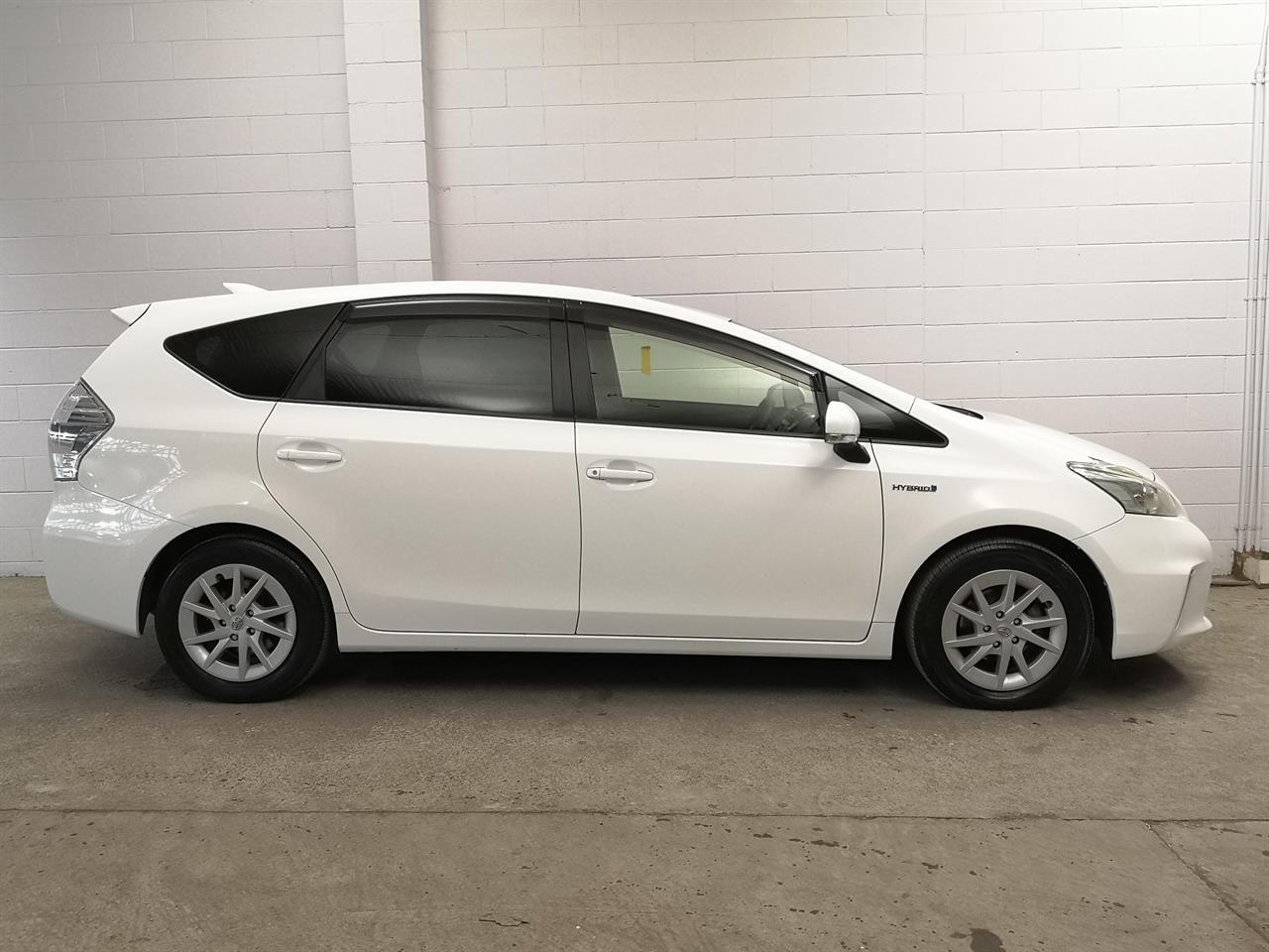 Vehicle image 3