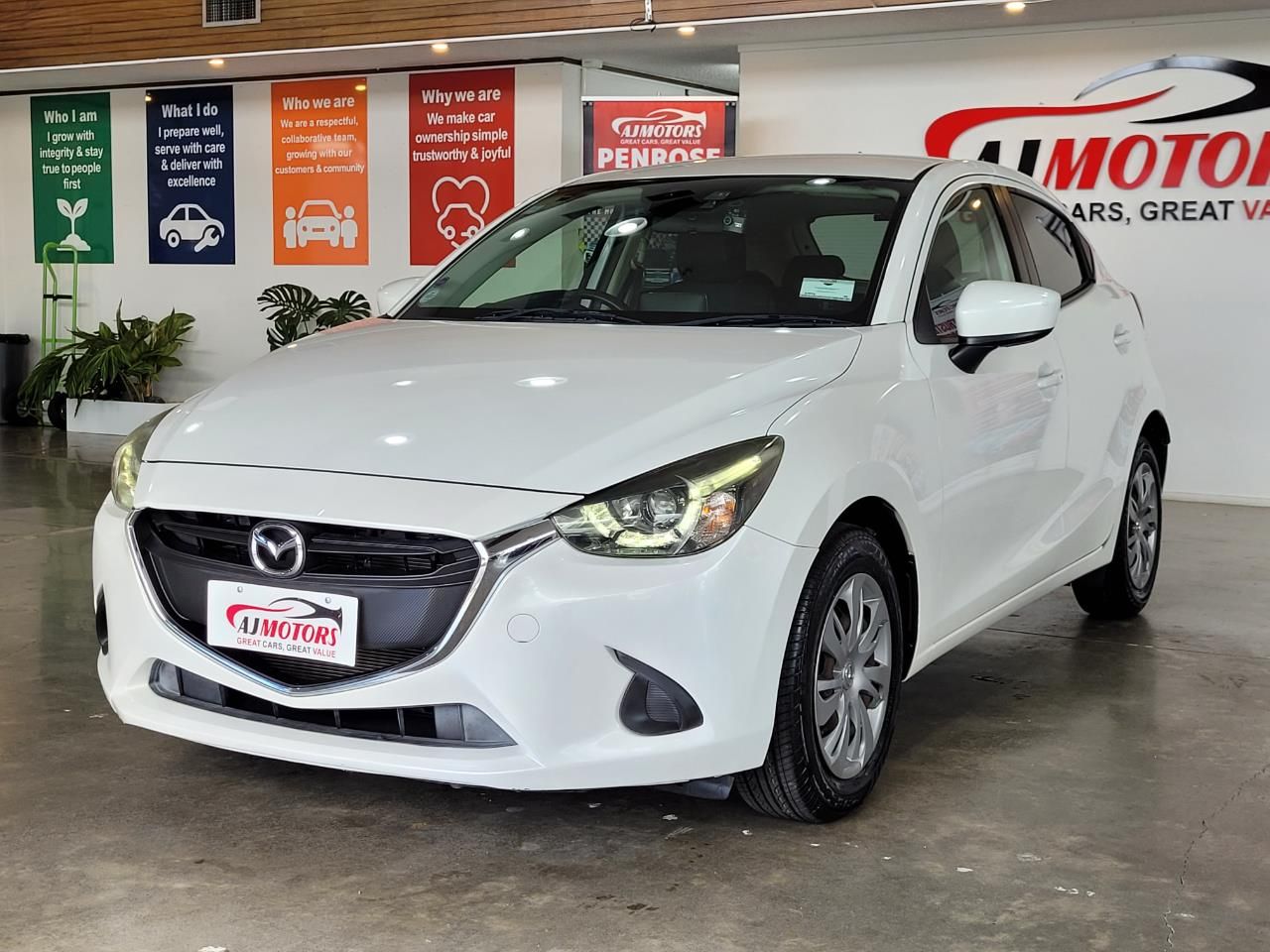 Vehicle image 3