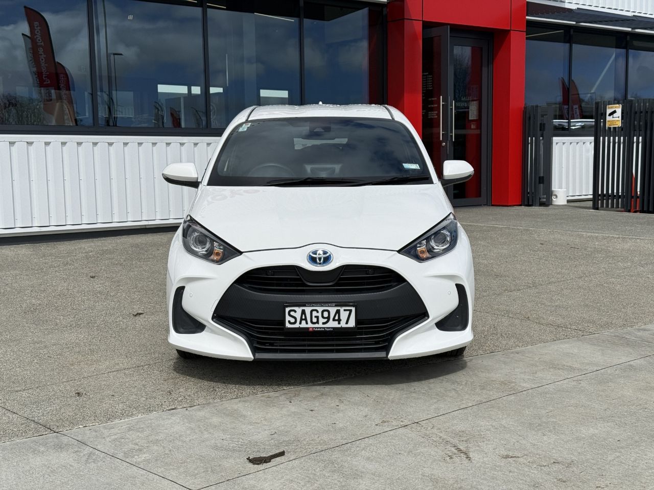 Vehicle image 3