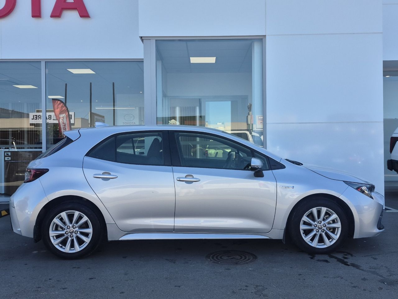 Vehicle image 2