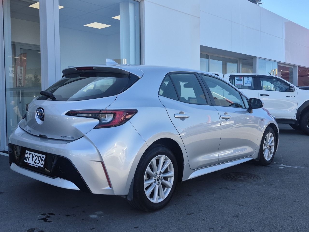 Vehicle image 3