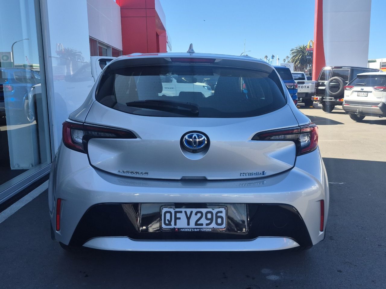Vehicle image 4