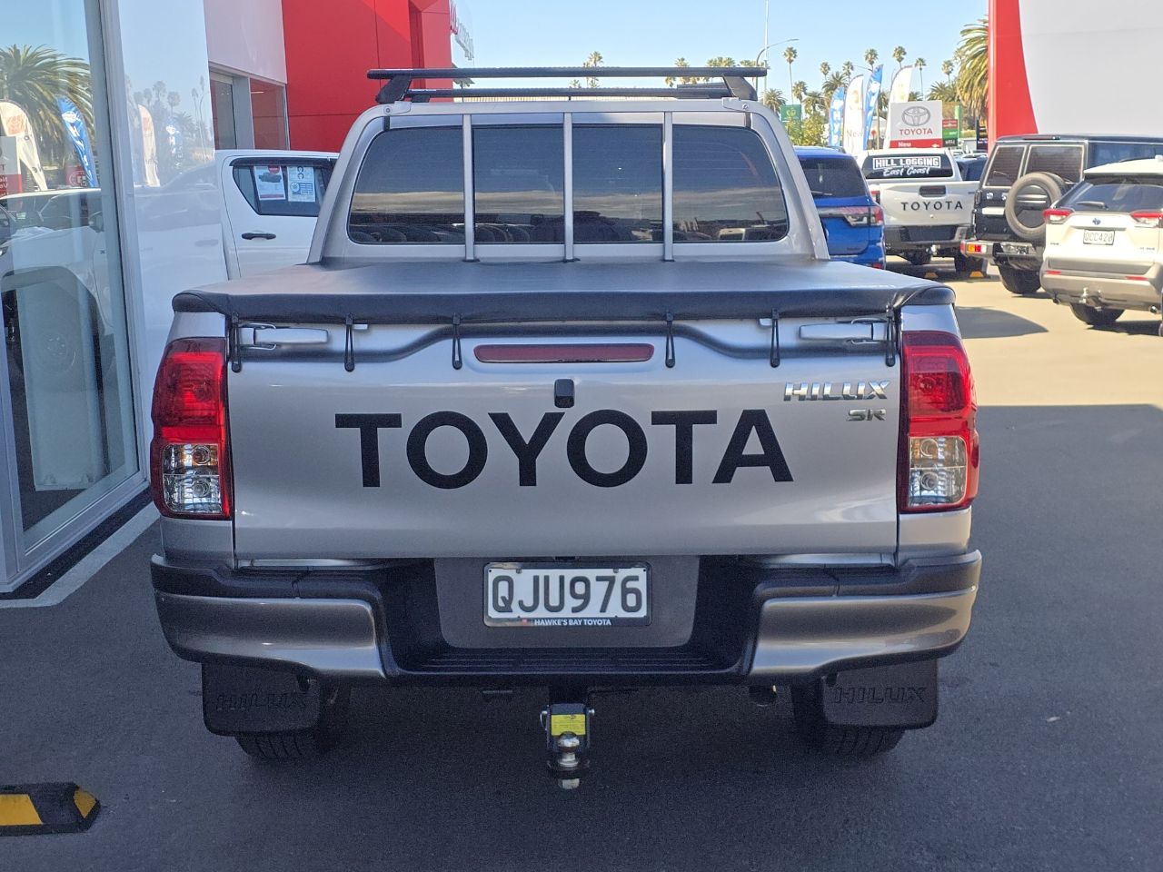 Vehicle image 4