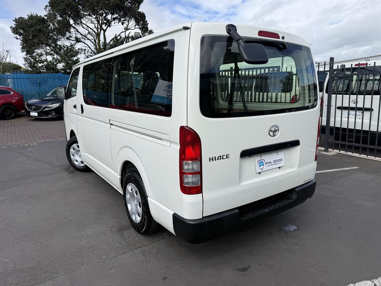 Vehicle image 4