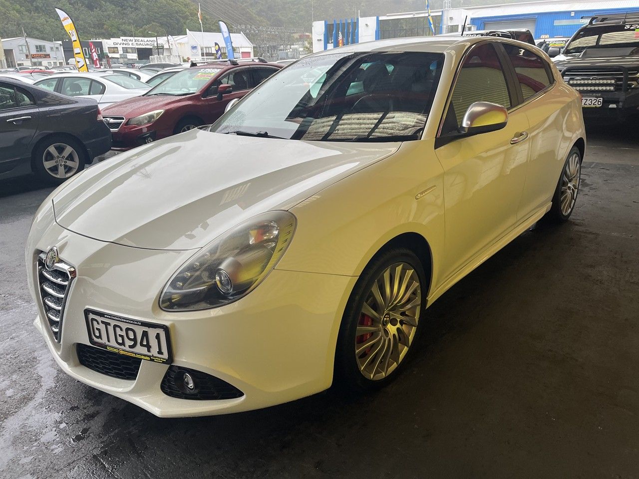 Vehicle image 3