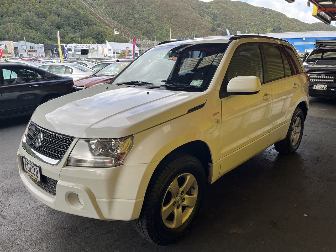 Vehicle image 3