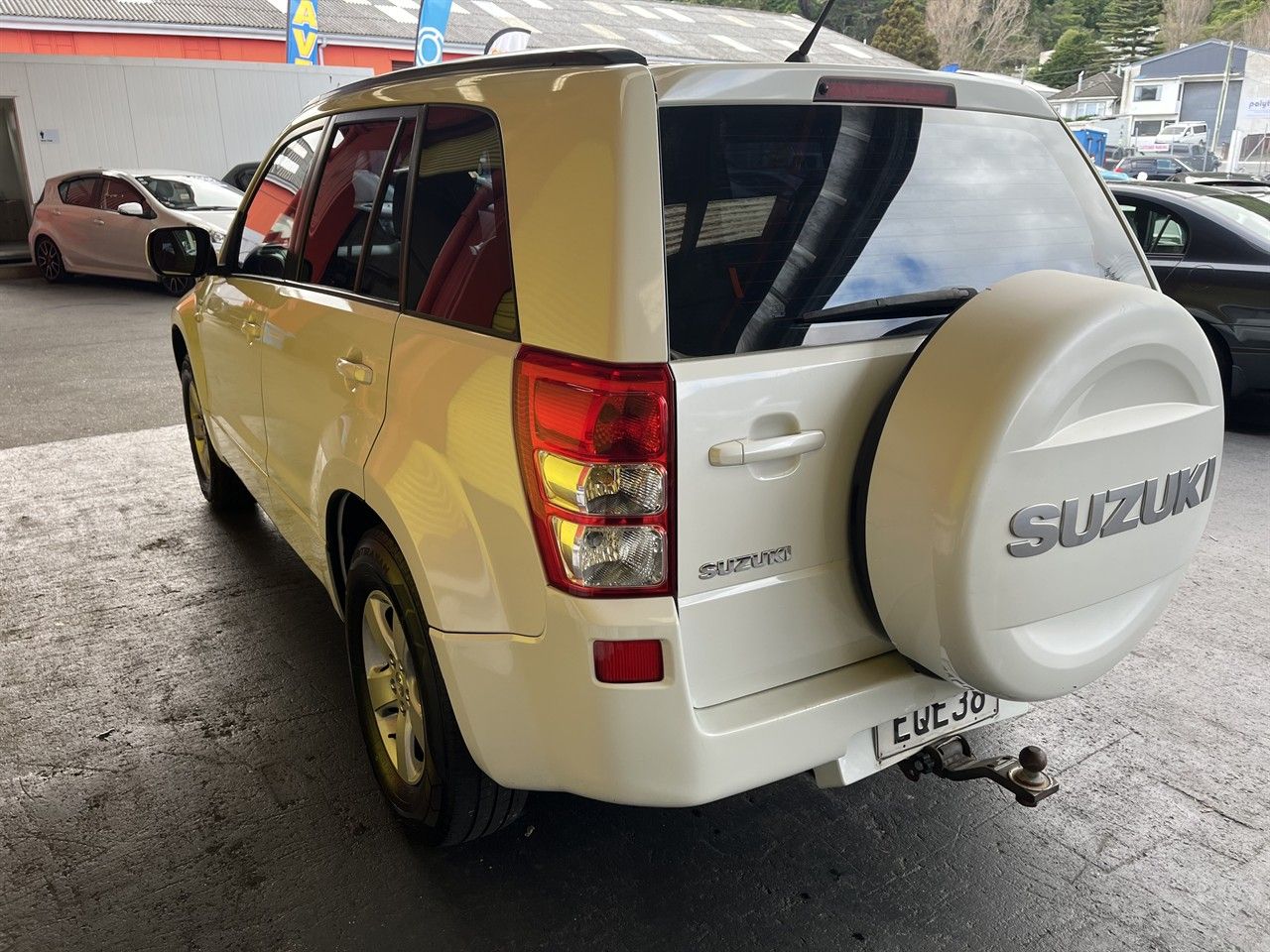 Vehicle image 4