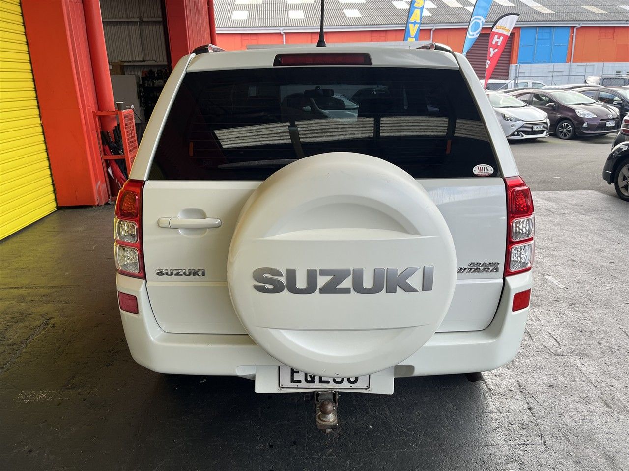 Vehicle image 5