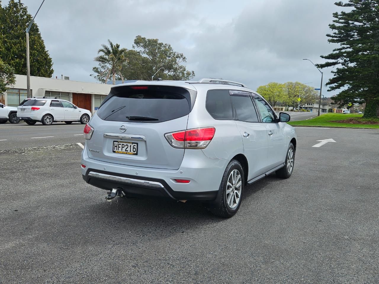 Vehicle image 5