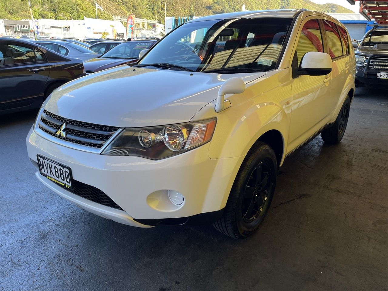 Vehicle image 3