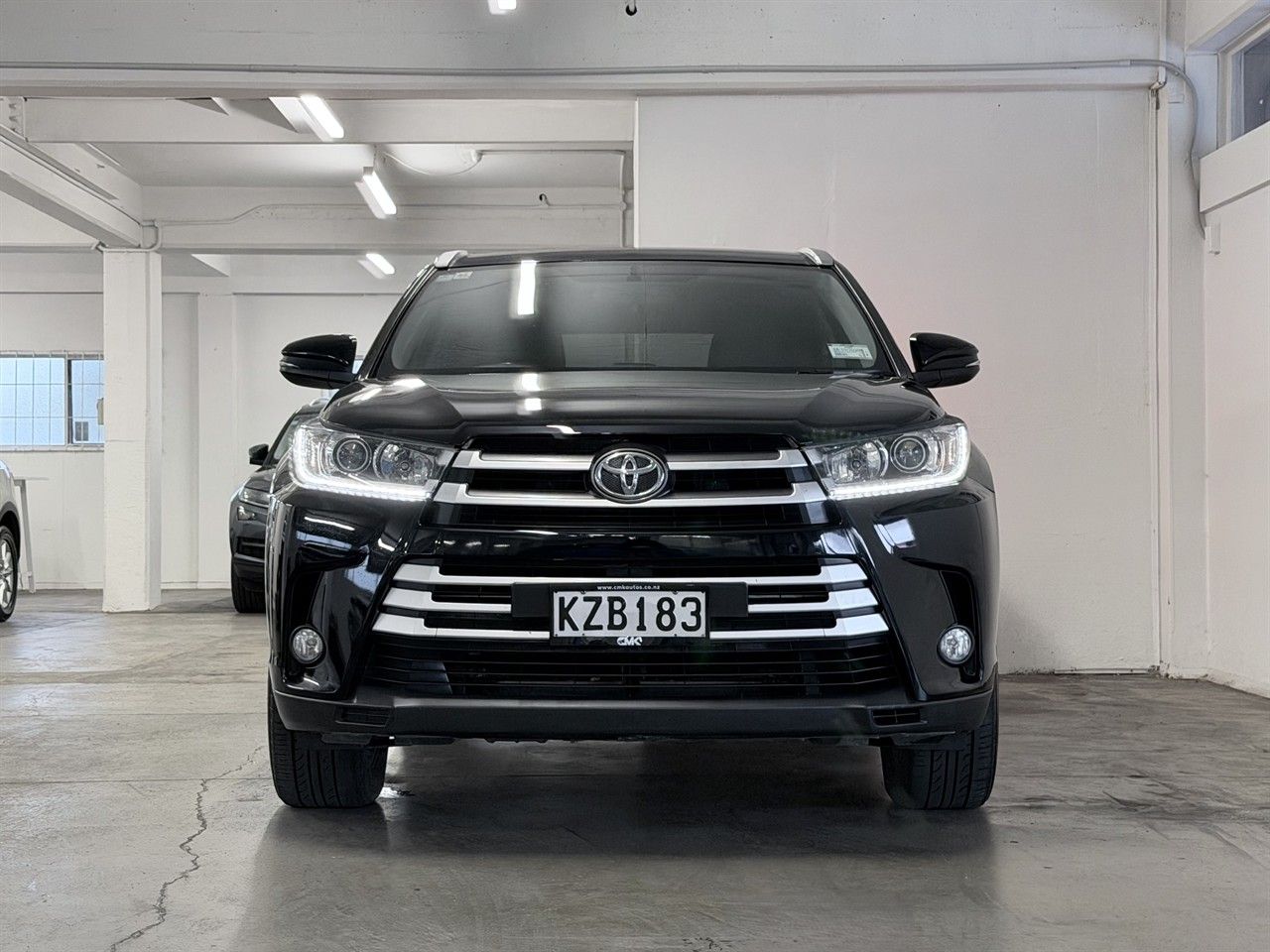 Vehicle image 4