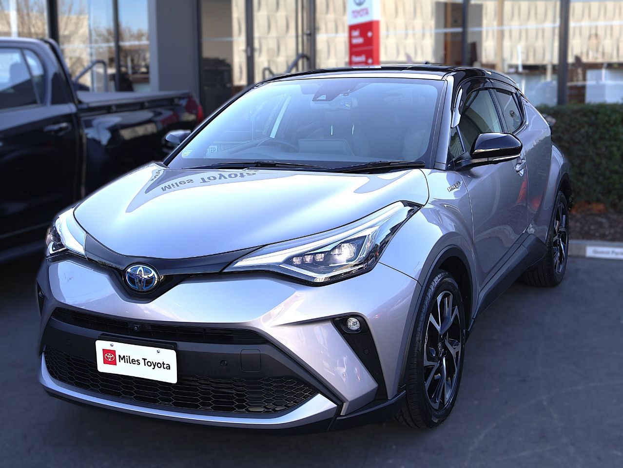 Vehicle image 3