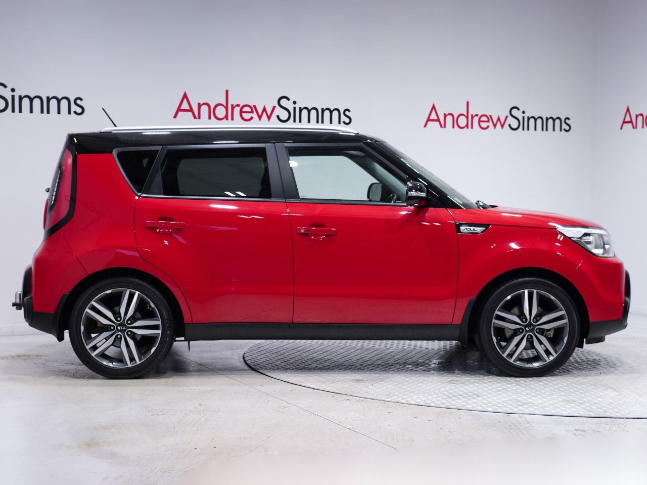 Vehicle image 3