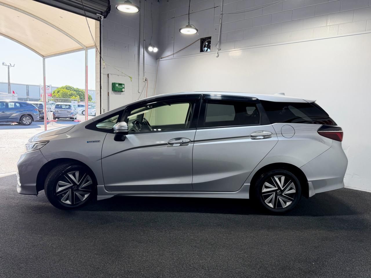 Vehicle image 5