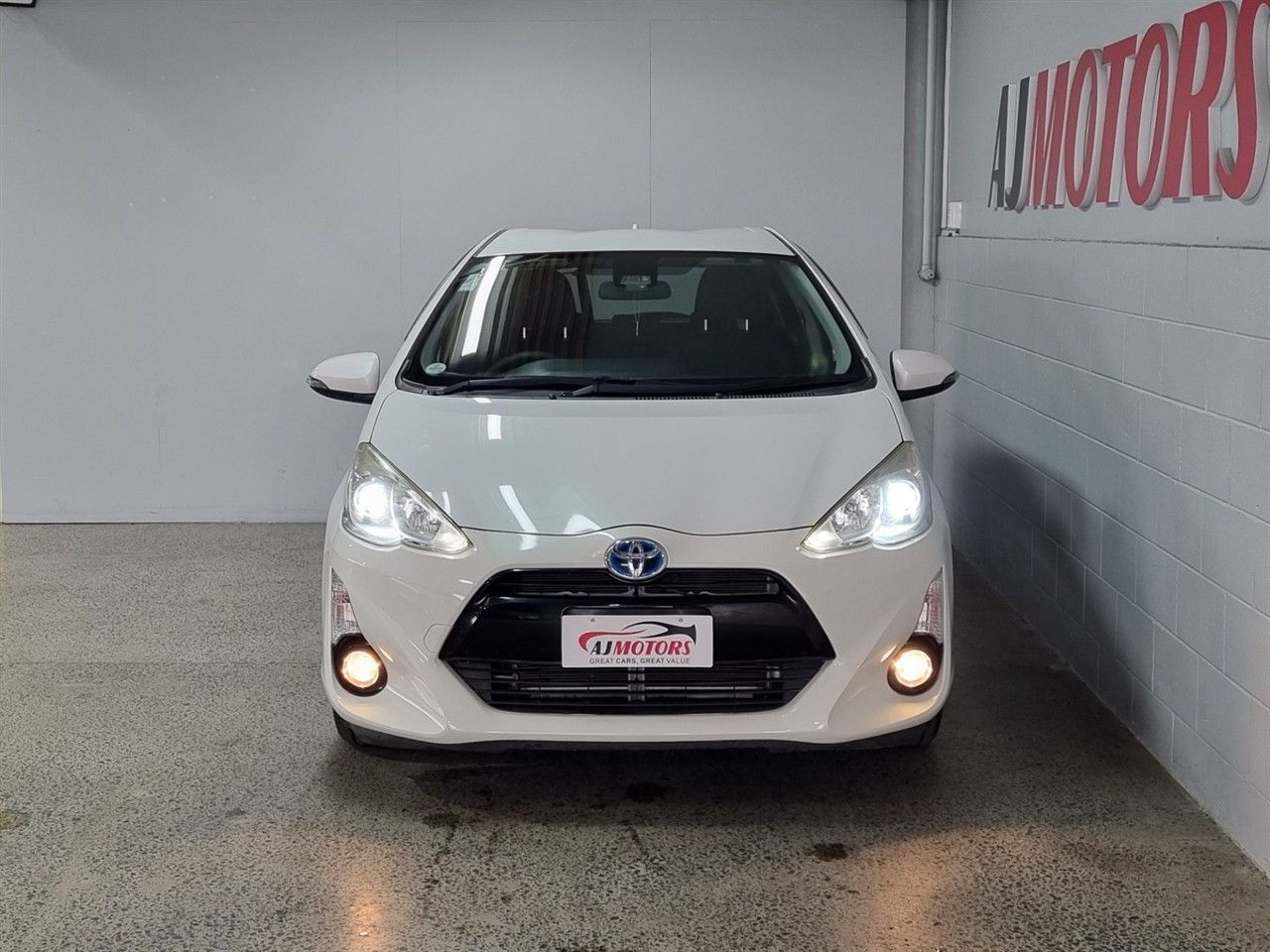 Vehicle image 2