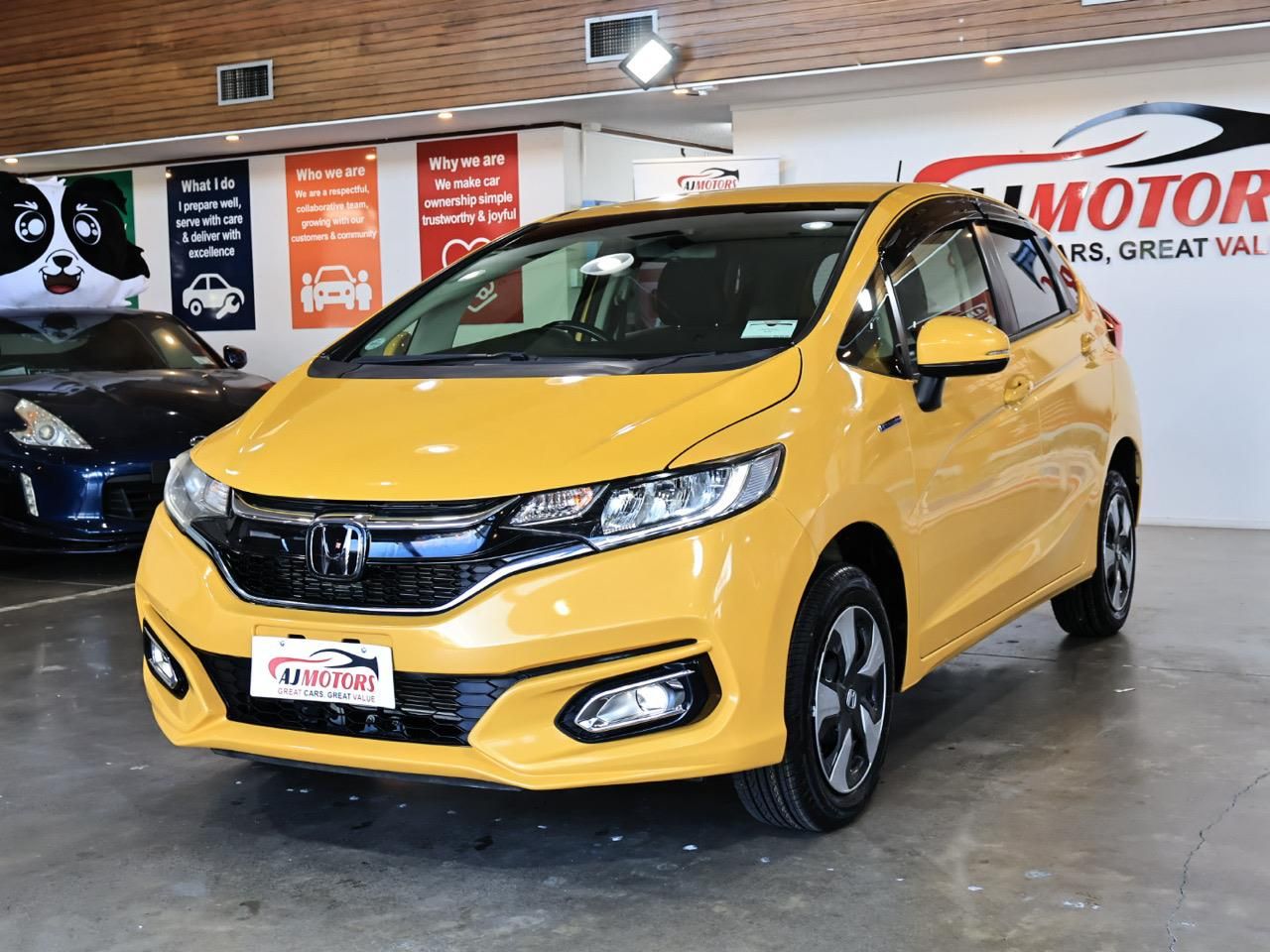 Vehicle image 3