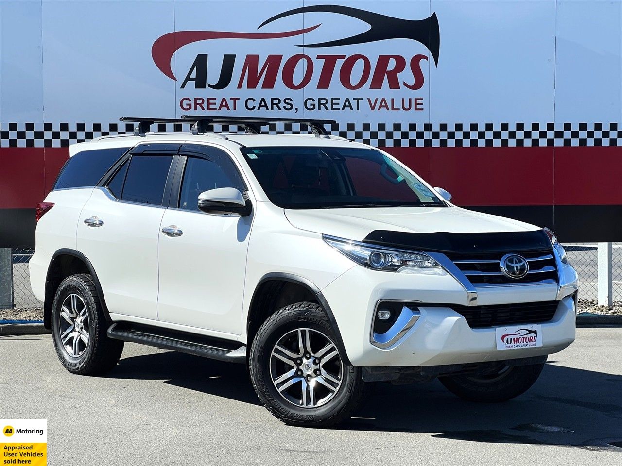 Vehicle image 1
